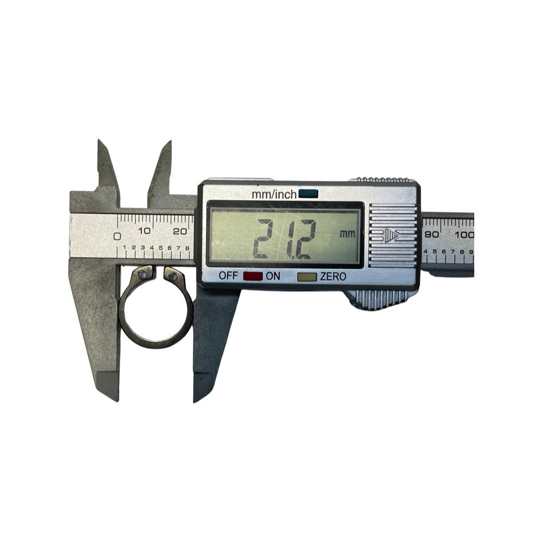 1359081 - Genuine Replacement Circlip