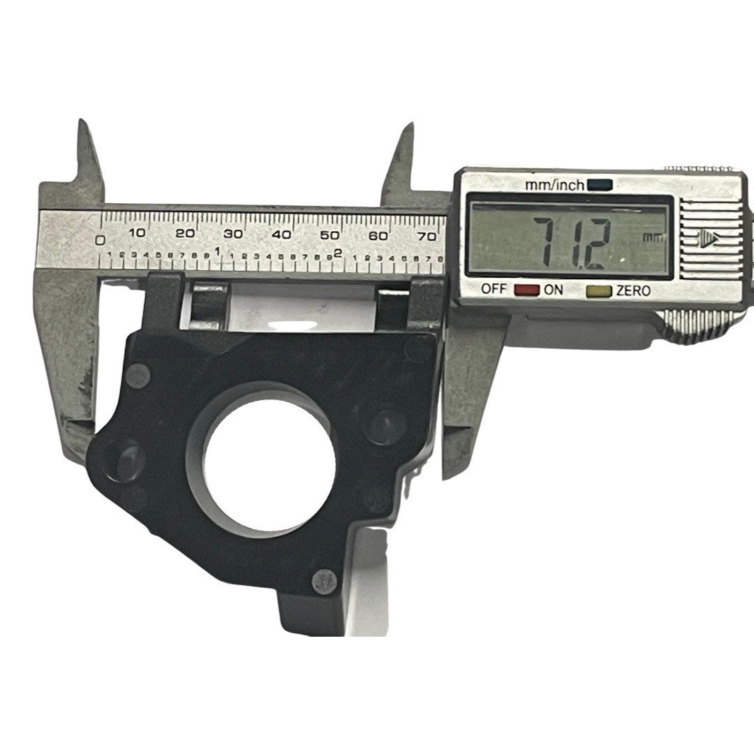E70 INSULATOR,CARBURETOR for E70