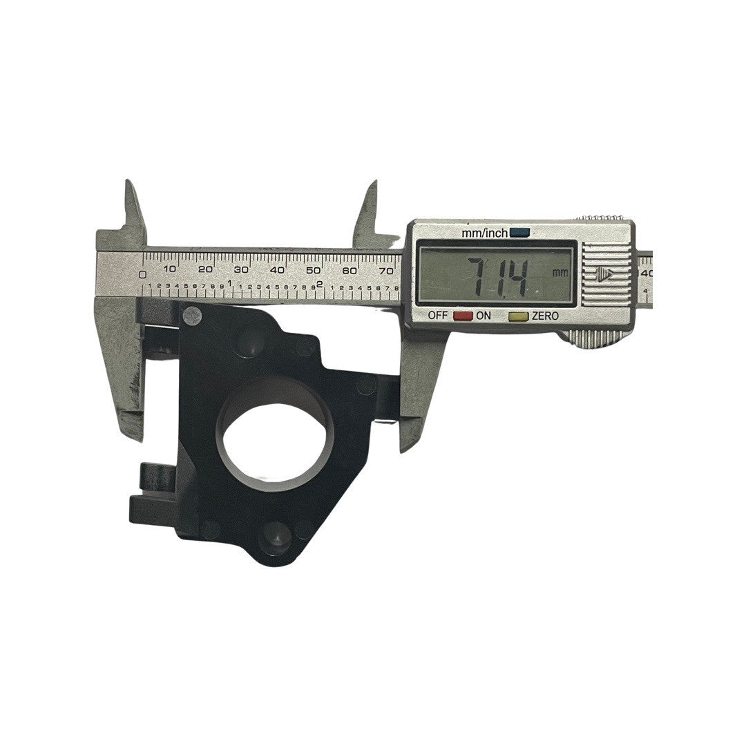 E70 INSULATOR,CARBURETOR for E70