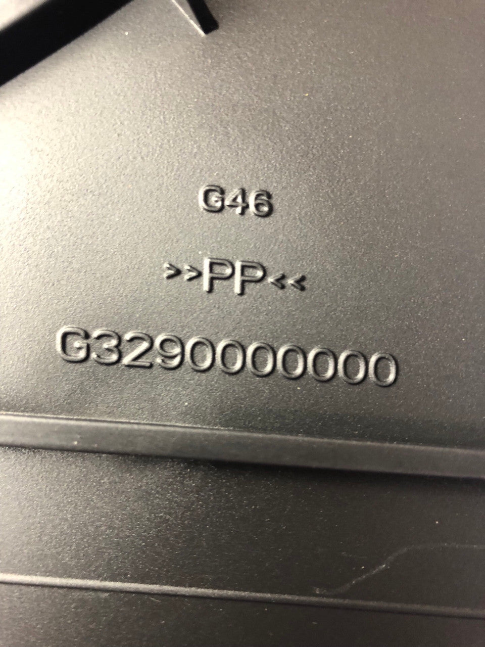 1290085 - Genuine Replacement Side Discharge Chute for Selected Hyundai Machines Code