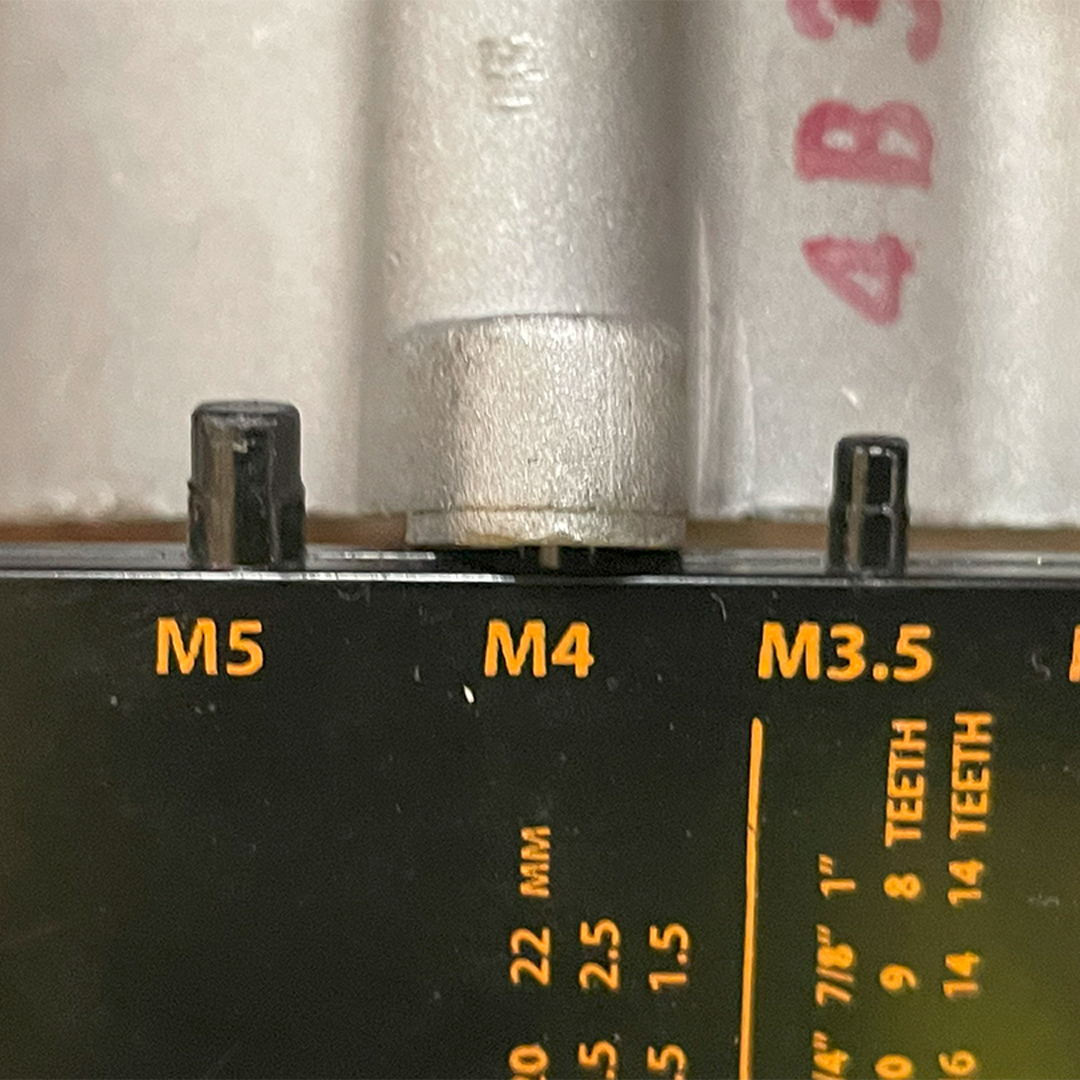 1165022 - Genuine Replacement Right Case