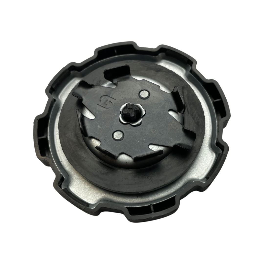 1090121-Genuine Replacement Fuel Tank Cap for Selected Hyundai Machines Underside