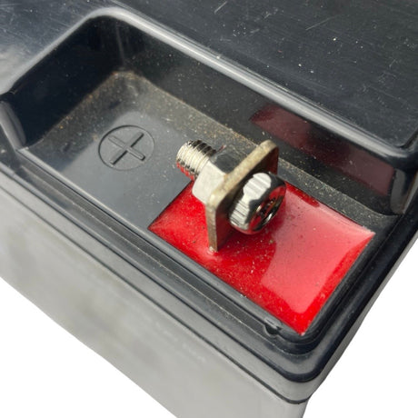 1007018 - replacement 12V Battery for the Hyundai HY3500RVI Petrol Leisure Generator OEM spare part positive terminal
