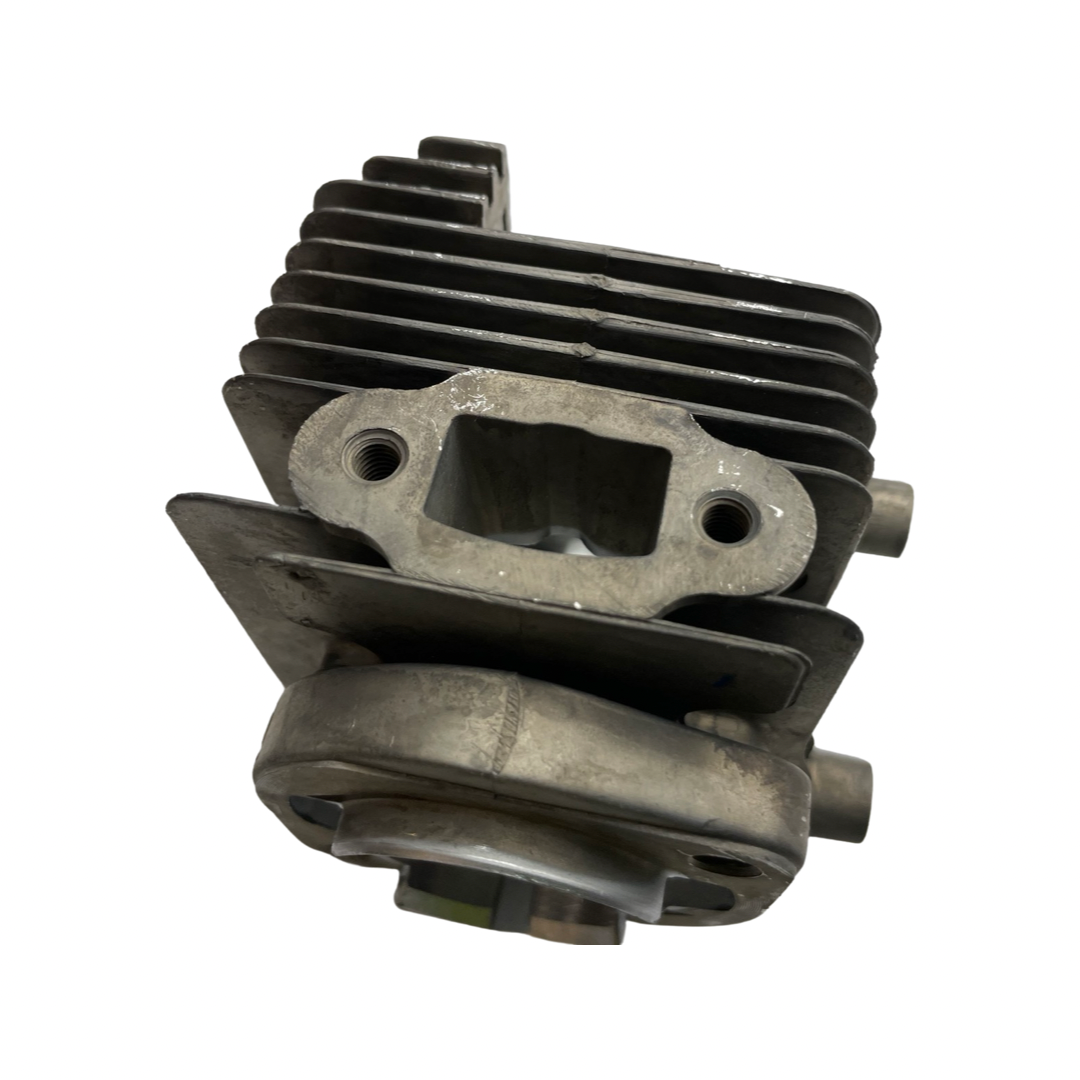 1262020-Genuine Replacement Cylinder for Selected Hyundai Machines Right