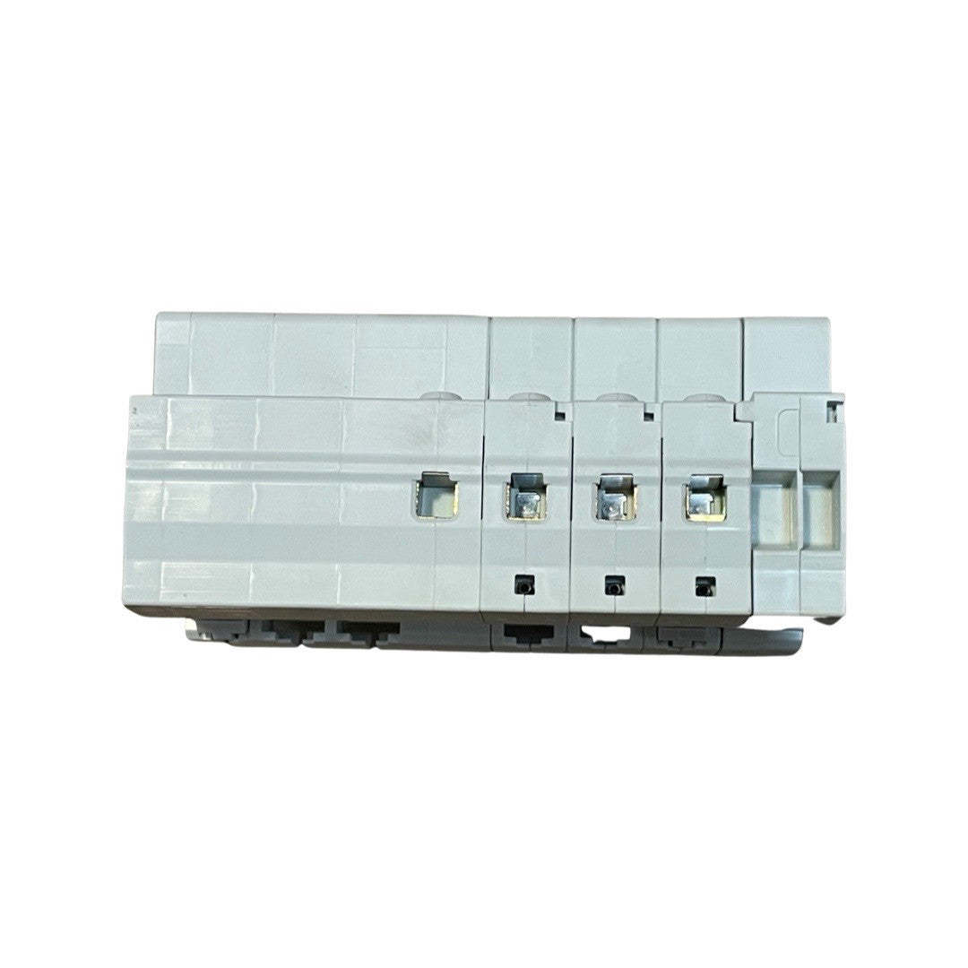 Circuit breaker 4P 63A for DHY34KSE-DHY22KSEm-DHY28KSE-DHY28KSEm-Canopy(2/4)-23-13
