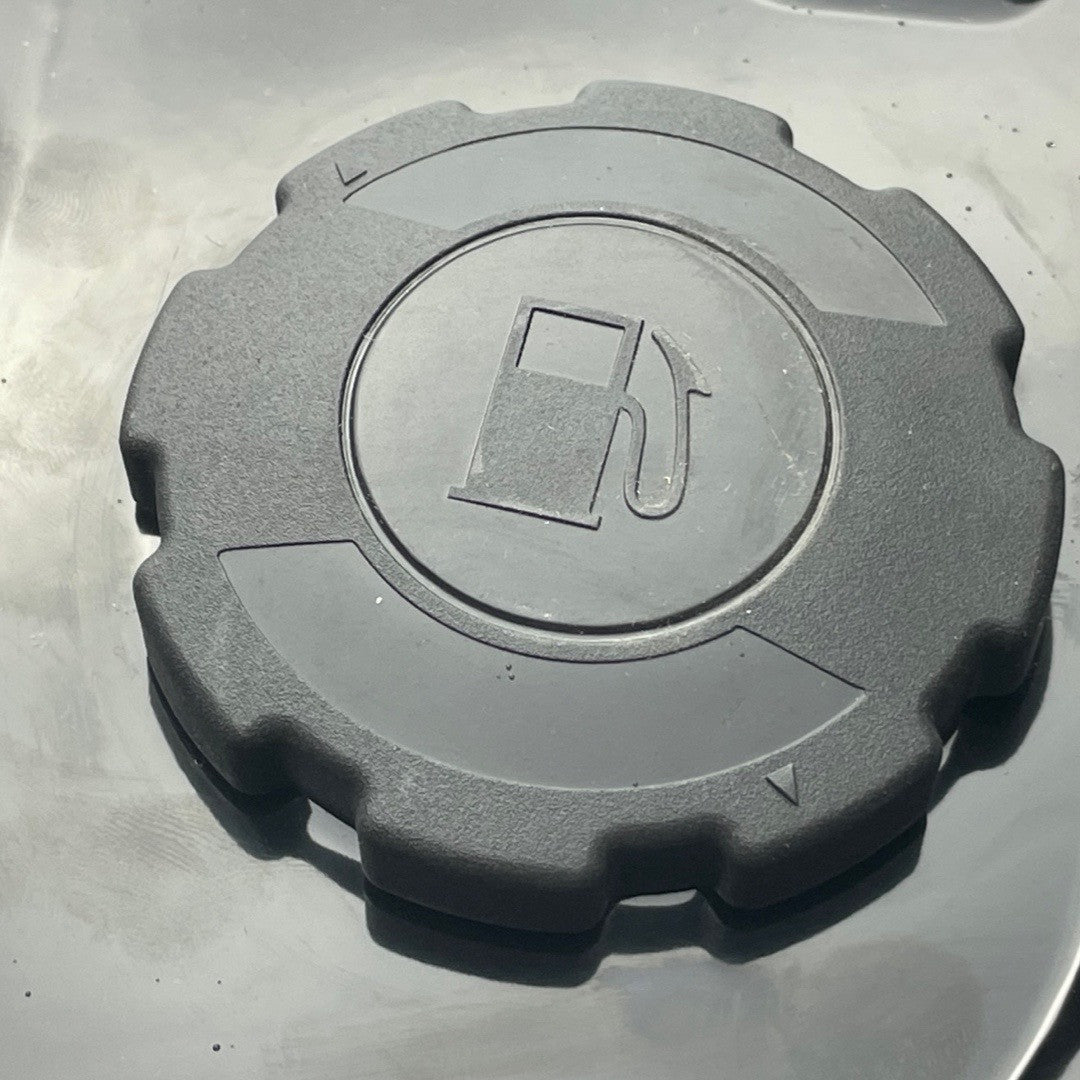 1100201 - replacement Fuel Tank Assembly for the Hyundai HYTR150 Petrol Trencher OEM spare part fuel cap