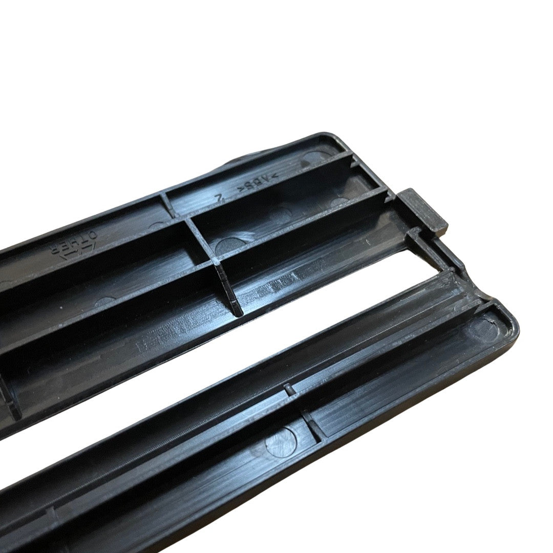 1579101 - Genuine Replacement Kerf Plate